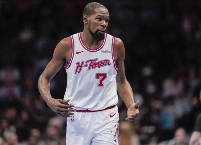 沙巴体育投注-都是32000分，杜兰特37岁做到，乔丹40岁，科比36岁，詹姆斯呢？|凯文·杜兰特|NBA|贾巴尔|科比·布莱恩特|科比-布莱恩特_新浪体育_新浪新闻